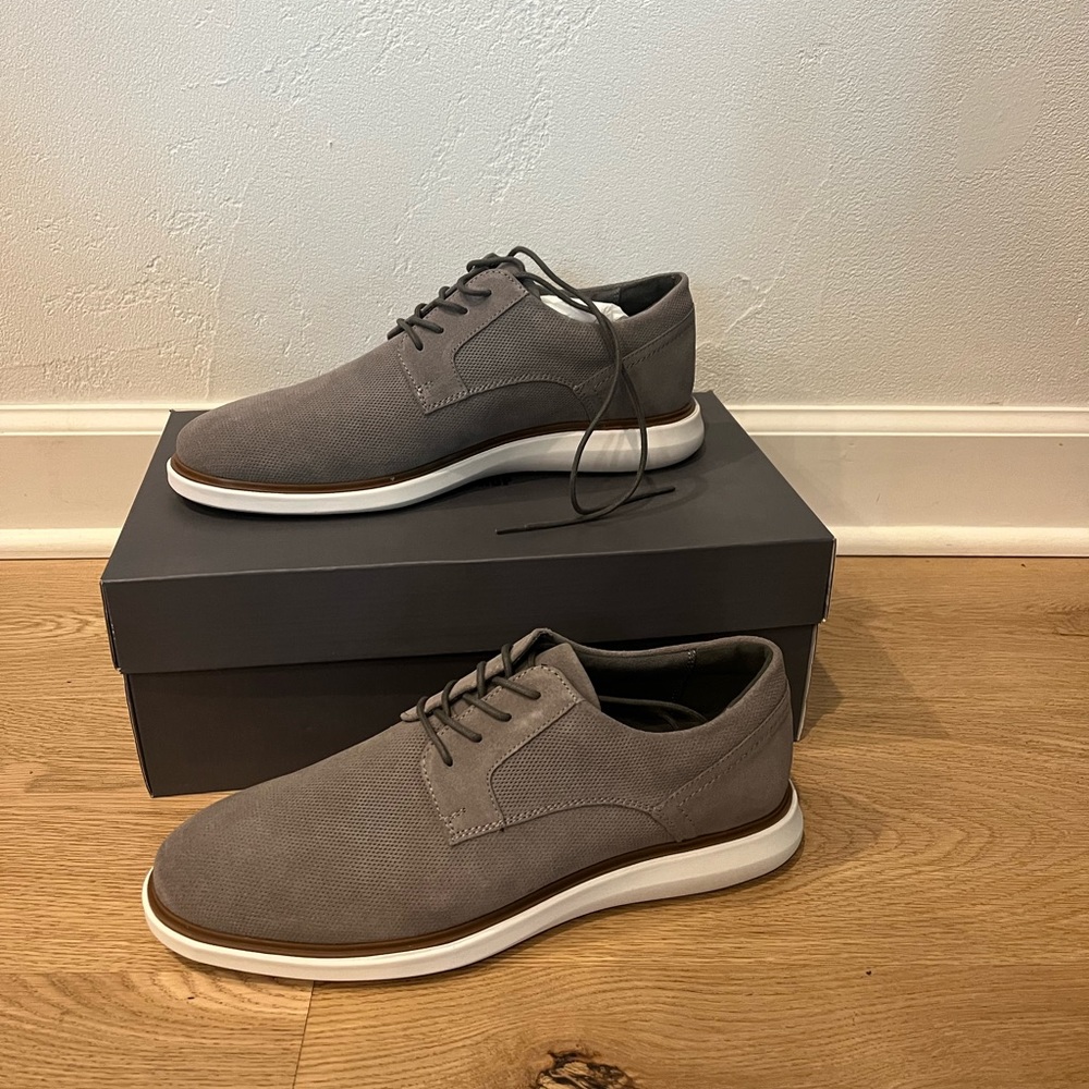 NWT! Nordstrom Grey Suede Derby Lace Up Shoes Size 10